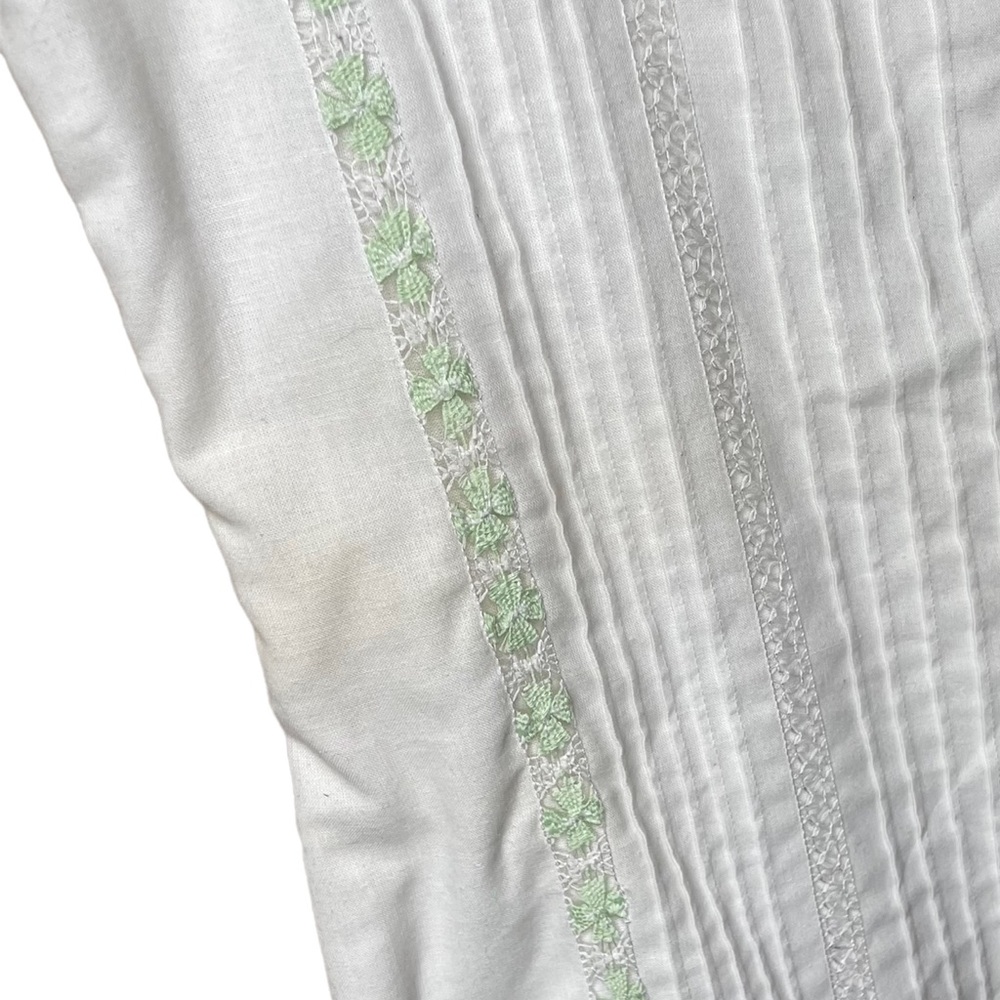 Mi Golondrina white embroidered Eyelet dress green accent medium - Picture 2 of 4